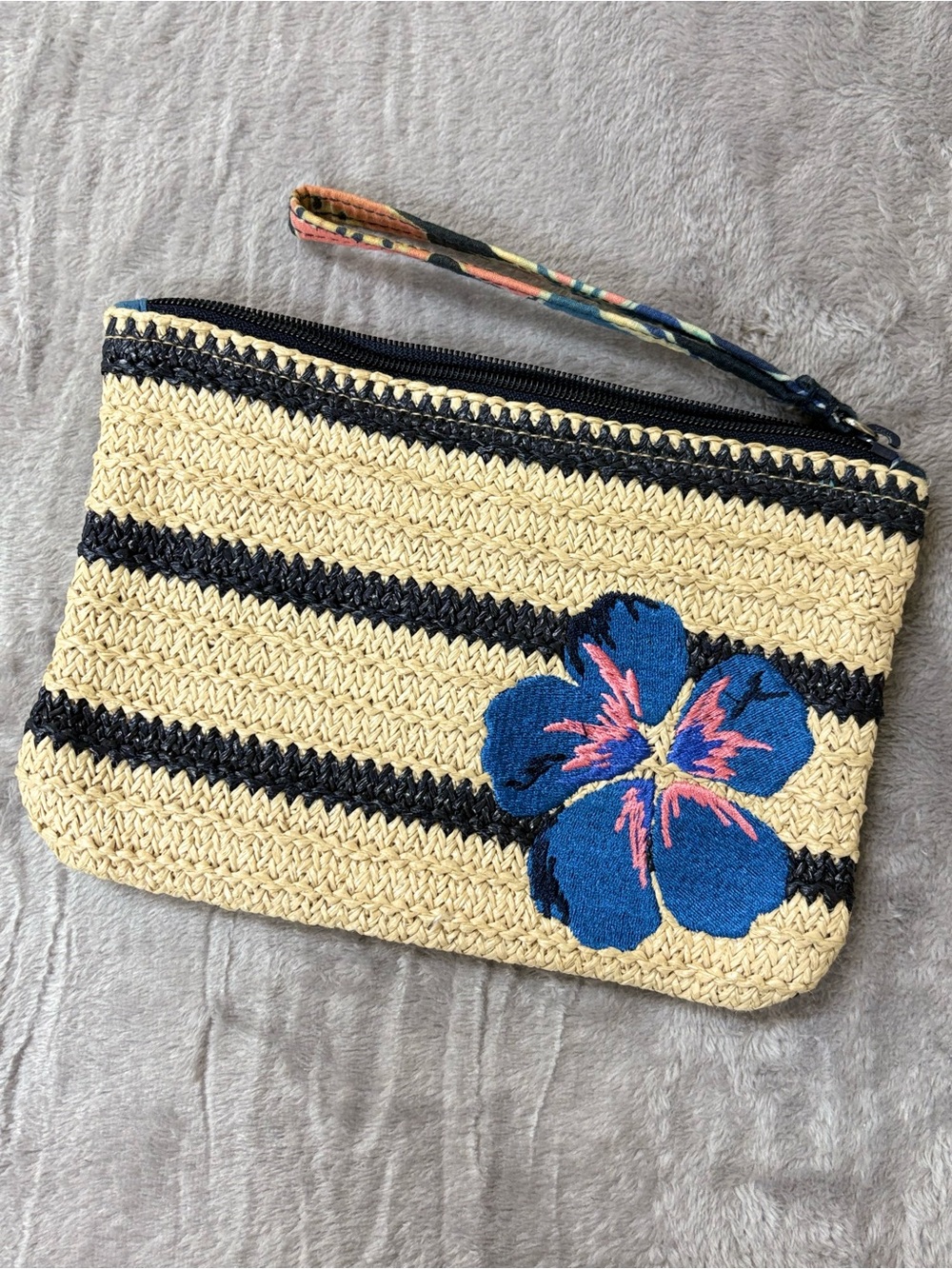 Vera Bradley Straw Wristlet Clutch